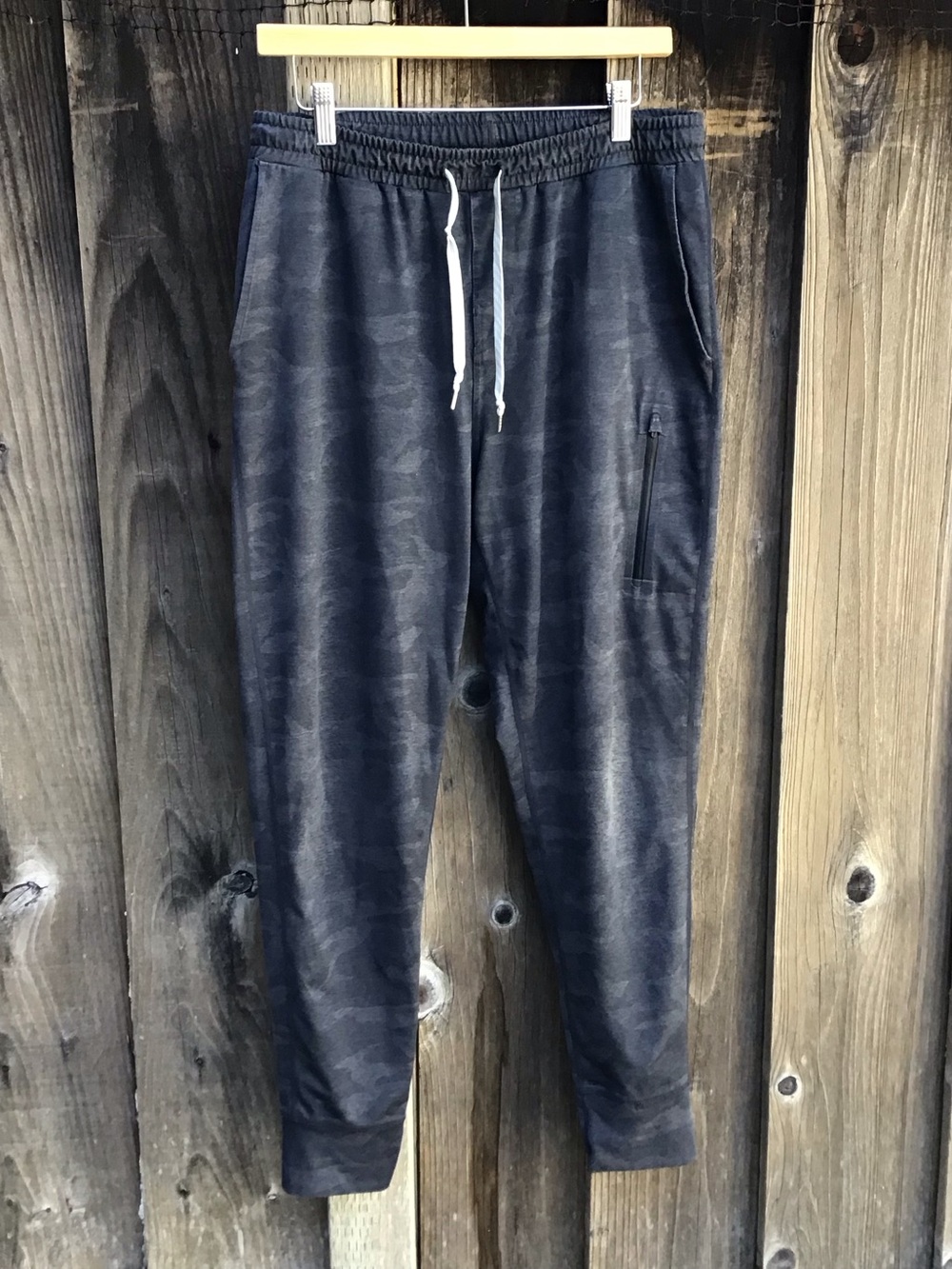 Vuori Sunday Performance Jogger Pants Black Gray Heather Mens Medium Athletic